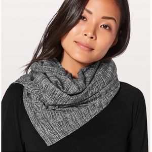 Lululemon vinyasa scarf - one size